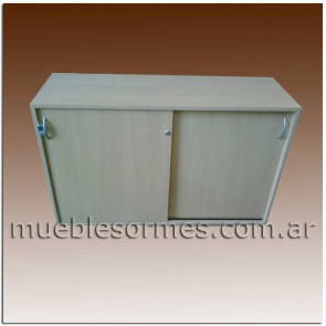 Mueble con puertas corredizas